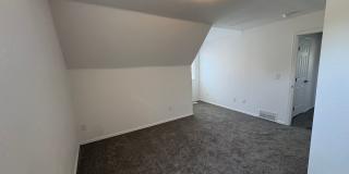 Fully Renovated 3 Bed 2.5 Bath Townhome w/ 1 Car Garage & Yard! Gallery 35
