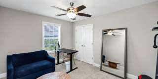 Partially Furnished Lakefront Retreat in Sunset Bay – Stunning Views & Resort-Style Amenities Gallery 37