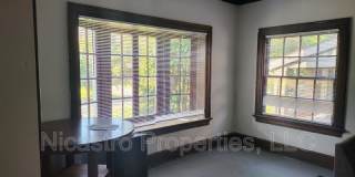 226 E 16th Avenue Gallery 12