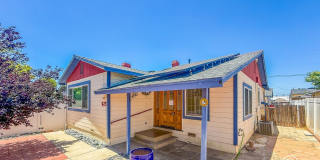 SD: Cozy 2BD/2BA Home in Ramona with Front Patio, Included Landscaping & A/C Gallery 12