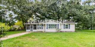 3BR/2BA Corner Lot Home – Mobile, AL Gallery 1