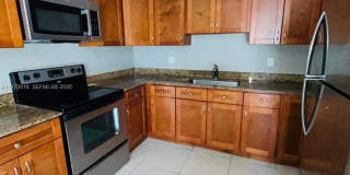 7701 SW 10th Ct Gallery 1