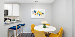 Glen at Bogey Hills Gallery 30