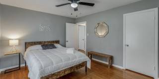 339 Edgebrook Gallery 10