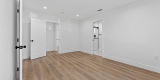678 East 45th Street Gallery 18