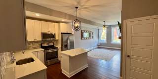 Gorgeous Fox Park Townhome Gallery 7