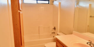 Inviting 3 Bedroom 2.25 Bath home in Hymesa Estates! Gallery 9