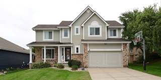 Stonegate - Furnished - 2 Story - 4bed - 4bath - 2car - Home Gallery 1