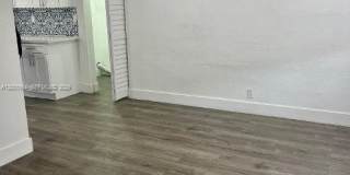 2620 NW 18th Ter Gallery 14