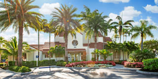 Sheridan Ocean Club Apartments Gallery 6