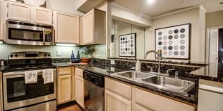 The Colonnade At Willow Bend Gallery 6