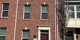1728 LANTERN Mews Gallery 1
