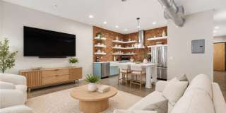 680 Greenwood Avenue NE Gallery 1