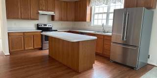 2198 OAK FOREST DR Gallery 2
