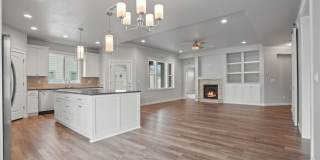 NEWER - BEAUTIFUL 3BD/2.5BA HOME + OFFICE or 4TH BEDROOM Gallery 1