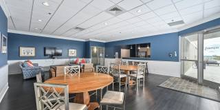 1660 North Prospect Avenue Gallery 17