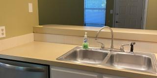 Condo in Pendleton Square Gallery 15