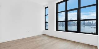 29 HURON Street Gallery 17