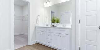 2923 Pretty Lake Avenue Gallery 23