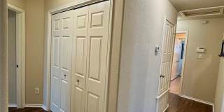 Room in 3 Bedroom Home at Nottingham Loop Gallery 5