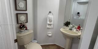 8814 W Flagler St Gallery 14