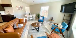 Luxurious Fully Furnished 3 Bedroom Home with Garage! Gallery 6