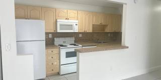 4570 Nw 79th Ave Gallery 1