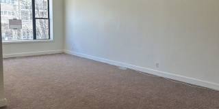 5826 N Broadway Street Gallery 2