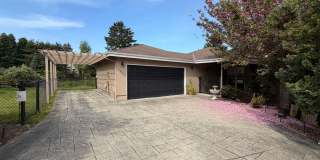 3695 Sqft. Redondo home near Puget Sound! Gallery 4