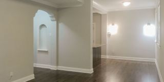 4836 N. Paulina Apt. Gallery 30