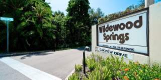 Charming 2BR Condo in Bradenton Gallery 1