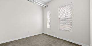 The Maxwell Downtown Des Moines Gallery 178