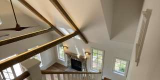 202 Pearsall Place Gallery 12