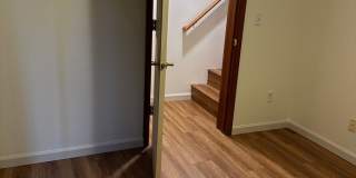 Appealing 2 bed / 1.5 bath townhouse in Greenwood/N Seattle with new flooring Gallery 15