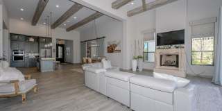 5861 E Cloud Road Gallery 8