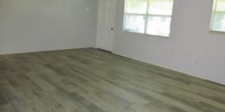 Charming 3 bedroom 2 bathroom Holly Hill Gallery 7