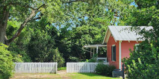 ****AVAILABLE NOW**** Gallery 16