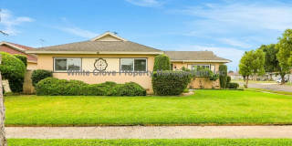 Beautifully Updated 3-Bedroom Fullerton Home with Spacious Backyard & Detached 2-Car Garage Beautifully Updated 3-Bedroom Fullerton Home with Spacious Backyard & Detached 2-Car Garage Gallery 1