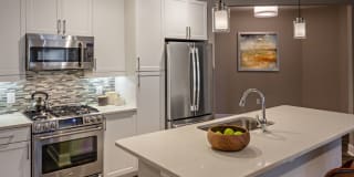 Avalon Great Neck Gallery 7