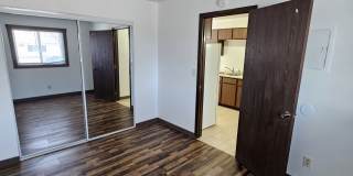 1723 La Cres St Gallery 1