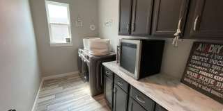4-Bedroom House for Rent in Temple Gallery 28