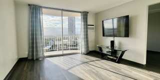 Beautiful 1/1/1 with Sunset Views Gallery 26