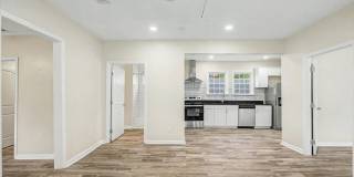 Downtown 2 bedroom Condo Gallery 7