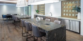 250 Mission Gallery 16