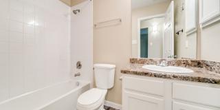 Oaks at Medical Center Gallery 24