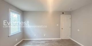1408 Lyle Avenue Gallery 12