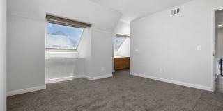 Mission Beach. 3 bedroom, 2.5 bath, 2 car garage, Gallery 17