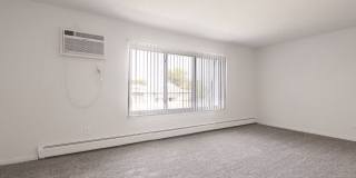 Oakland Mall Gallery 13