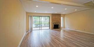 5760 Owensmouth Avenue Gallery 4