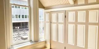 Enormous Upper Floor Unit in Heart of Downtown MKE Gallery 14